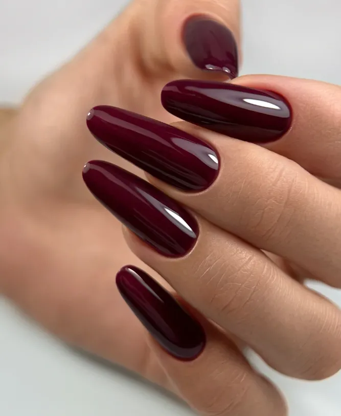 Trendy Nails Esmalte Semipermanente Rosso Notte, 8ml — Photo 3