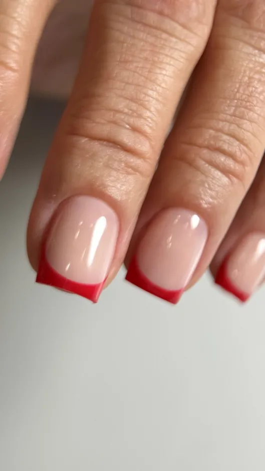 DA23 Semi-Permanent Nail Polish Cherry Crash, 8 ml — Photo 3