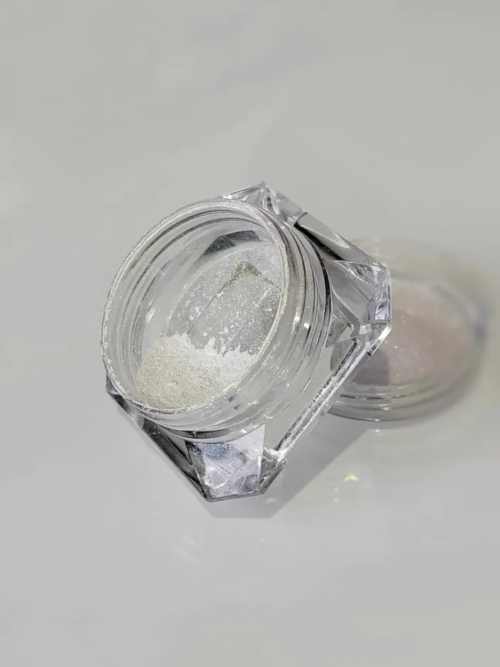 Trendy Nails Pearl Pigment 03, 2g — Photo 2