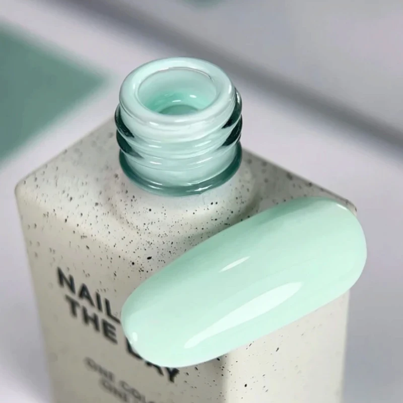 NAILSOFTHEDAY Color of the Month May 2025 Effortless, 10ml — Photo 5