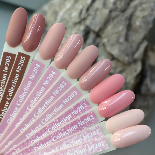 Esmaltes semipermanentes — Photo 1
