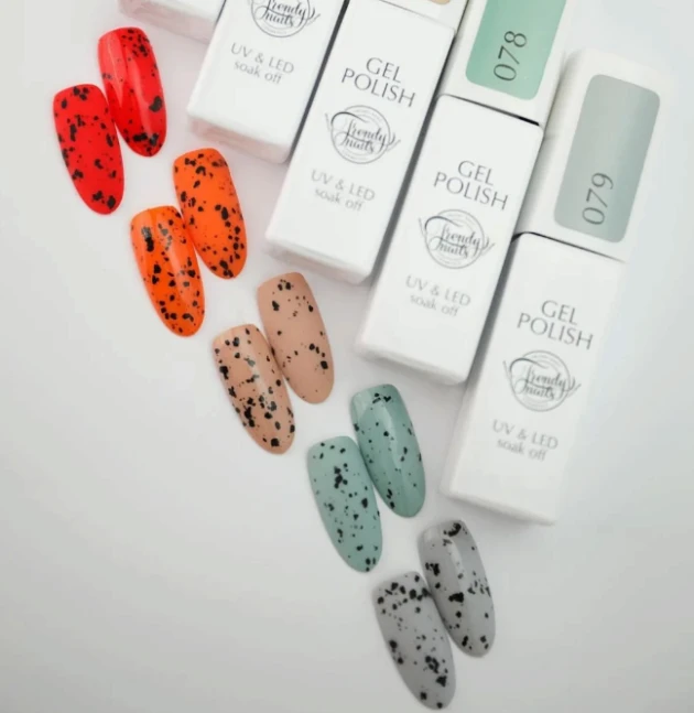 Tops Trendy Nails — Photo 18