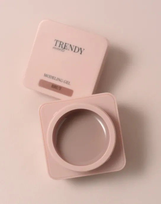 Trendy Nails Gel — Photo 26