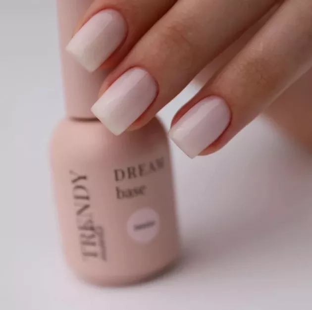 Dream Base Trendy Nails — Photo 20